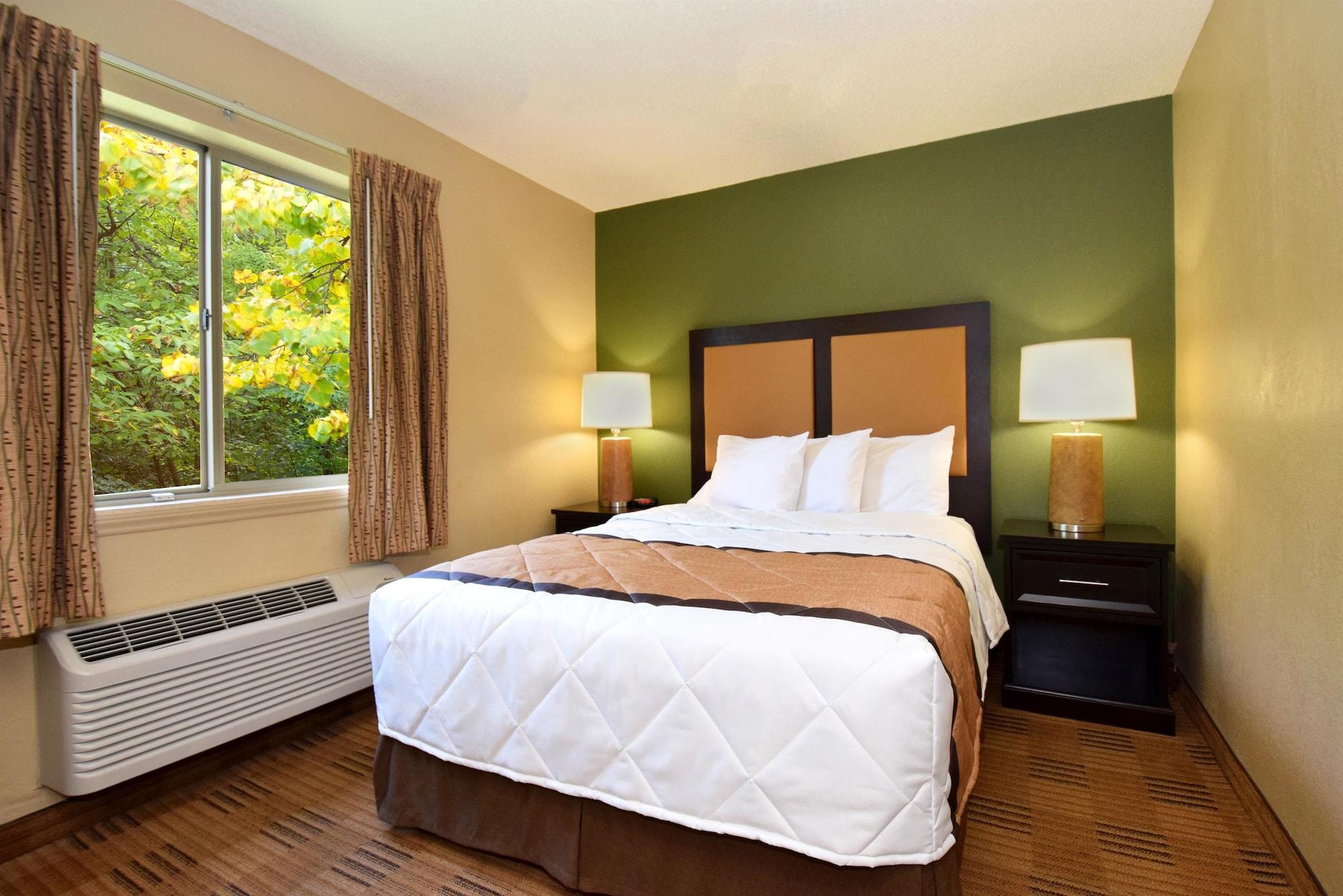 Extended Stay America Select Suites - Rockford - State Street Exteriér fotografie