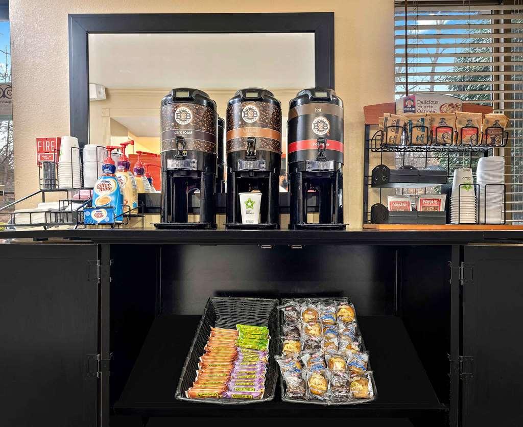 Extended Stay America Select Suites - Rockford - State Street Restaurace fotografie