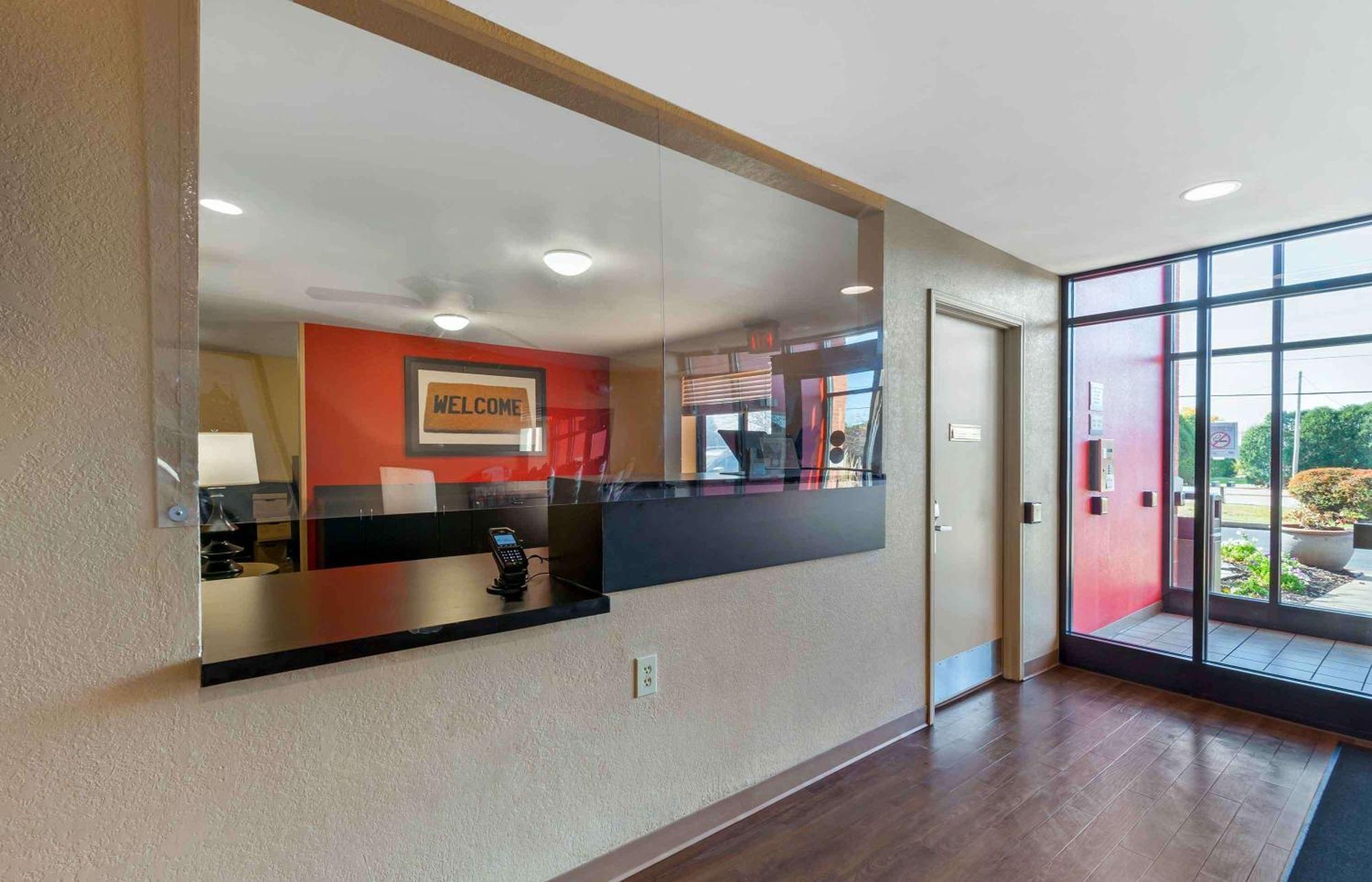 Extended Stay America Select Suites - Rockford - State Street Exteriér fotografie