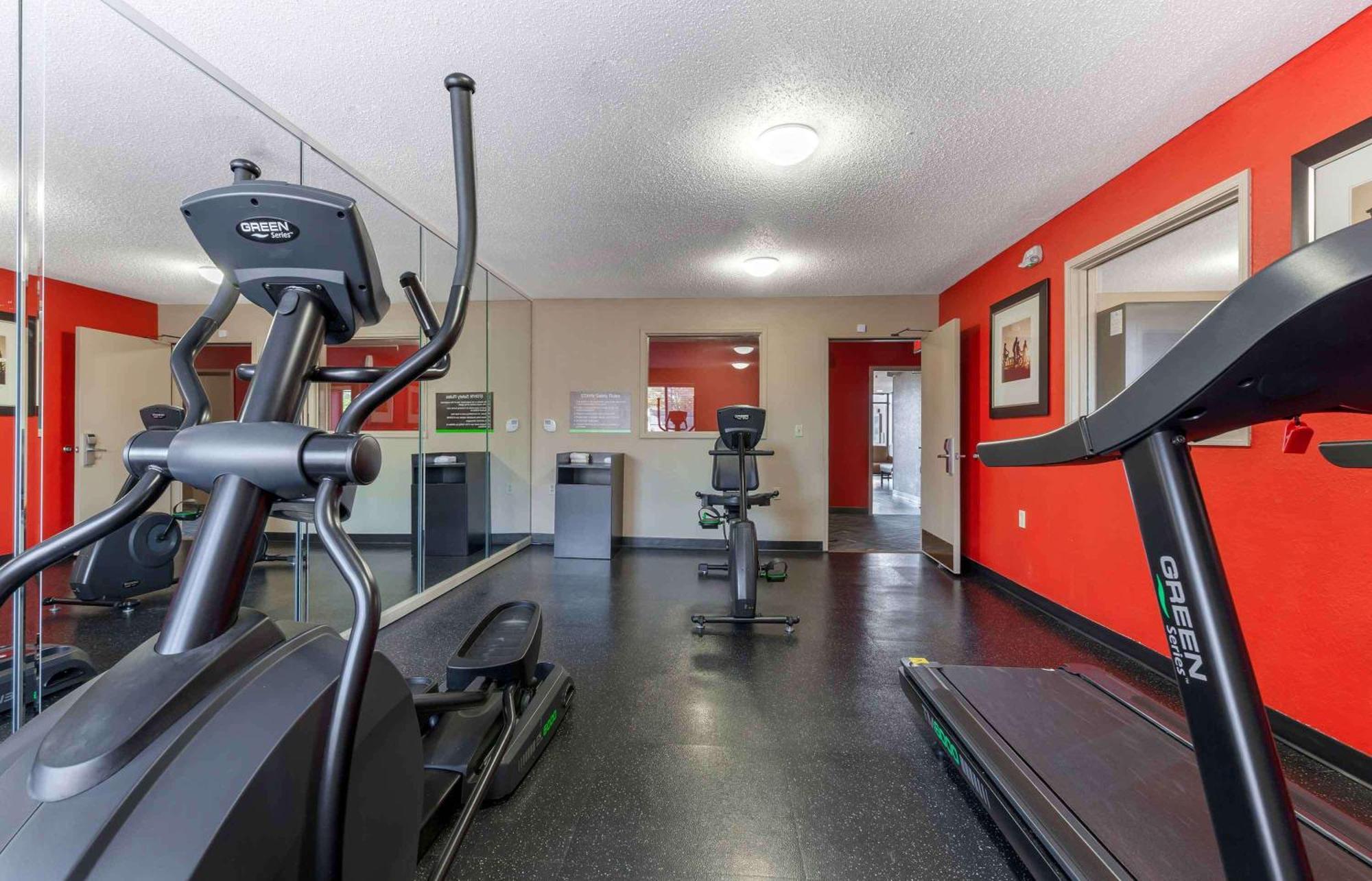 Extended Stay America Select Suites - Rockford - State Street Exteriér fotografie