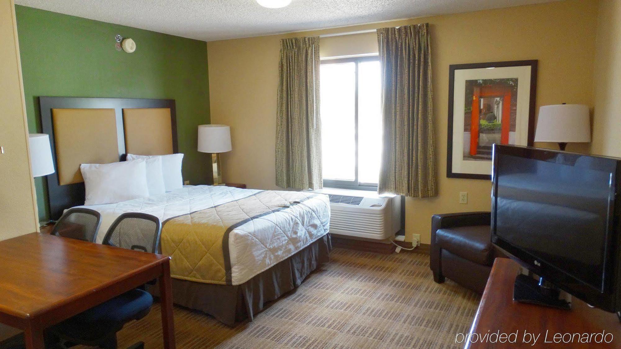 Extended Stay America Select Suites - Rockford - State Street Exteriér fotografie