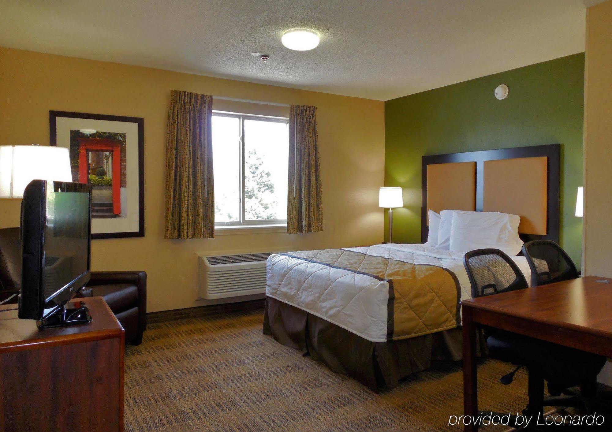 Extended Stay America Select Suites - Rockford - State Street Exteriér fotografie